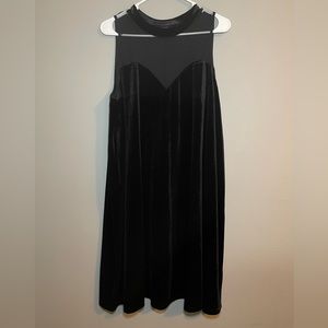Sleeveless dress